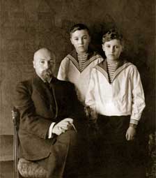 Н.К.Рерих с сыновьями. 1914 – 1915