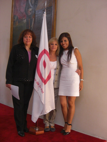 Con la Presidente de Mil Milenios de paz Ines Palomeque y la Presidente de la Fundación PEA, Lic. Nancy B. Ducuing de Martorelli